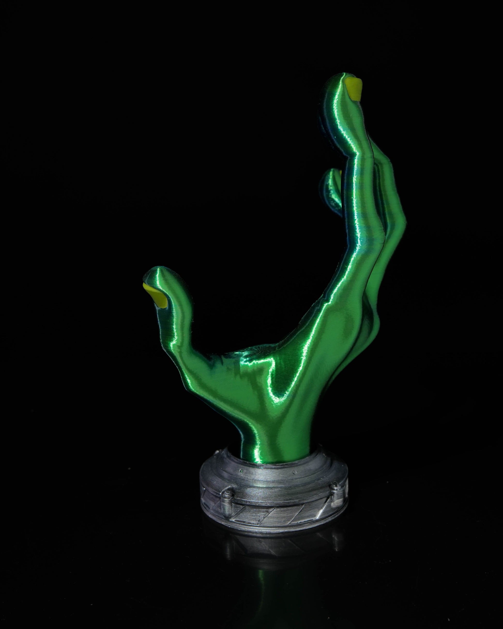 4-Finger Alien Hand Controller Holder for Xbox or PS5 - MP3D Printing